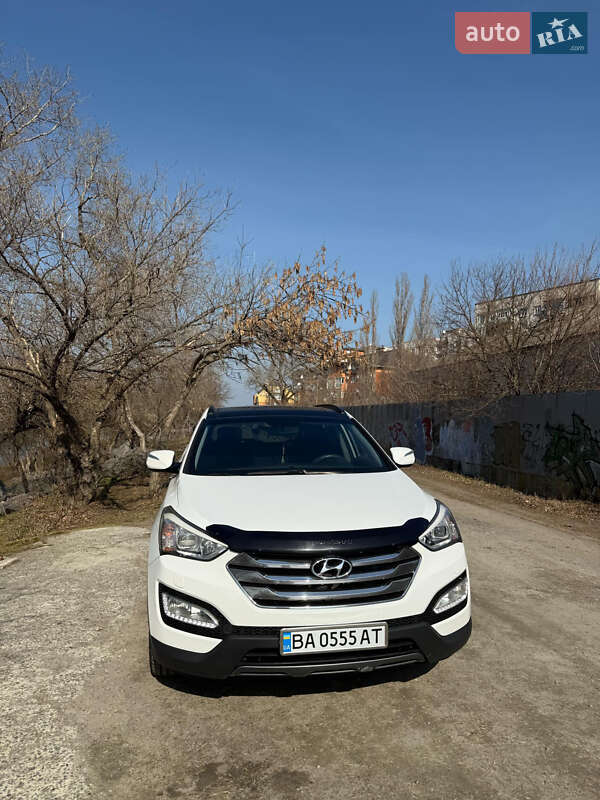 Позашляховик / Кросовер Hyundai Santa FE 2012 в 