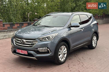 Внедорожник / Кроссовер Hyundai Santa FE 2017 в Ровно