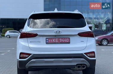 Позашляховик / Кросовер Hyundai Santa FE 2019 в 