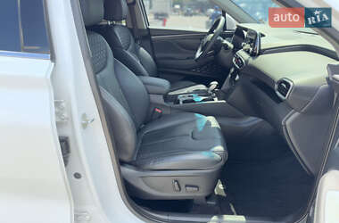 Позашляховик / Кросовер Hyundai Santa FE 2019 в 