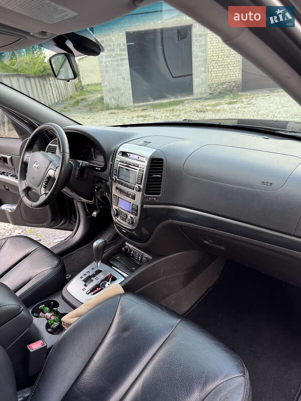 Внедорожник / Кроссовер Hyundai Santa FE 2010 в Кременце