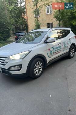 Позашляховик / Кросовер Hyundai Santa FE 2014 в 