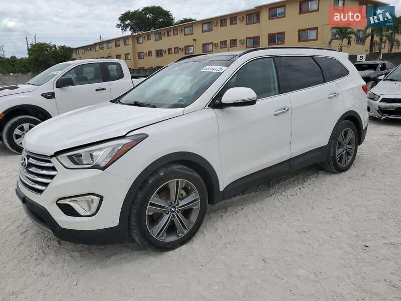 Позашляховик / Кросовер Hyundai Santa FE 2015 в 