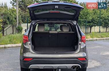 Позашляховик / Кросовер Hyundai Santa FE 2013 в 