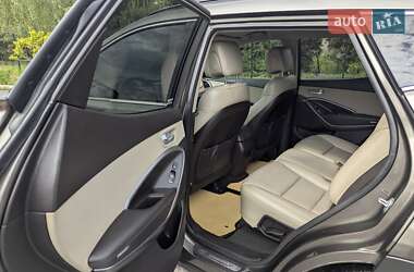 Позашляховик / Кросовер Hyundai Santa FE 2013 в 