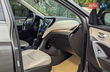 Позашляховик / Кросовер Hyundai Santa FE 2013 в 