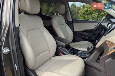 Позашляховик / Кросовер Hyundai Santa FE 2013 в 