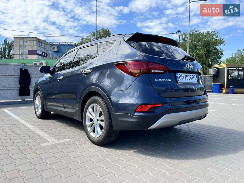 Позашляховик / Кросовер Hyundai Santa FE 2015 в Кривому Розі