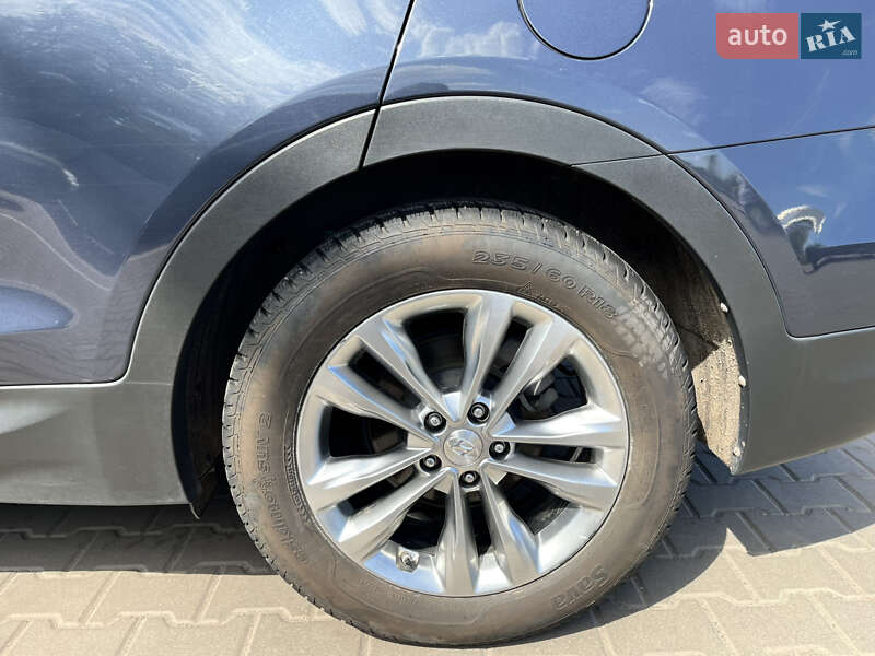 Позашляховик / Кросовер Hyundai Santa FE 2015 в Кривому Розі