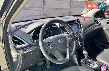 Позашляховик / Кросовер Hyundai Santa FE 2015 в 