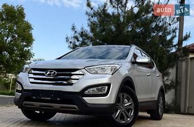 Позашляховик / Кросовер Hyundai Santa FE 2013 в 