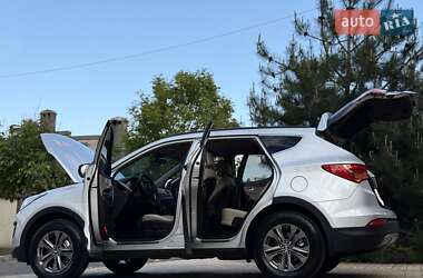 Позашляховик / Кросовер Hyundai Santa FE 2013 в 
