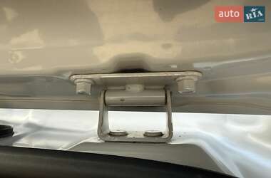 Позашляховик / Кросовер Hyundai Santa FE 2013 в 