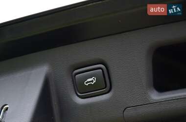 Позашляховик / Кросовер Hyundai Santa FE 2021 в 