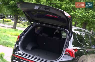 Позашляховик / Кросовер Hyundai Santa FE 2021 в 