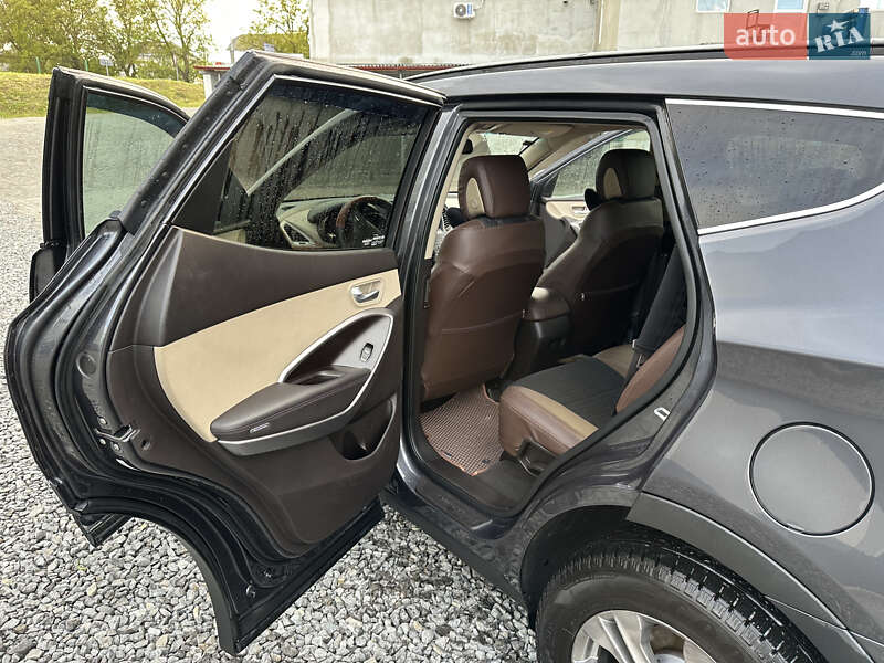 Позашляховик / Кросовер Hyundai Santa FE 2015 в Заліщиках