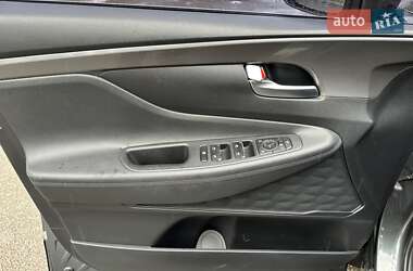 Позашляховик / Кросовер Hyundai Santa FE 2019 в 
