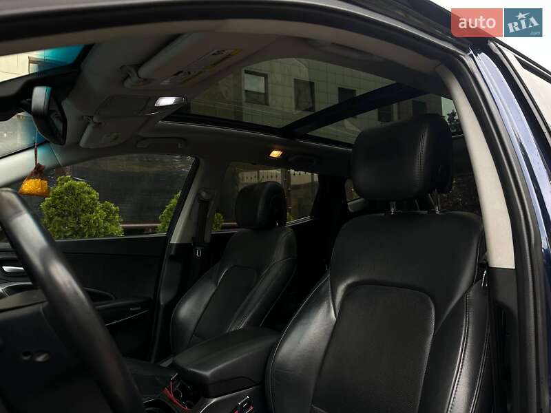 Позашляховик / Кросовер Hyundai Santa FE 2016 в Одесі