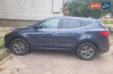 Позашляховик / Кросовер Hyundai Santa FE 2015 в 