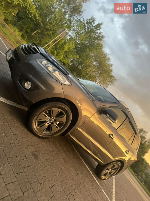 Позашляховик / Кросовер Hyundai Santa FE 2010 в Трускавці