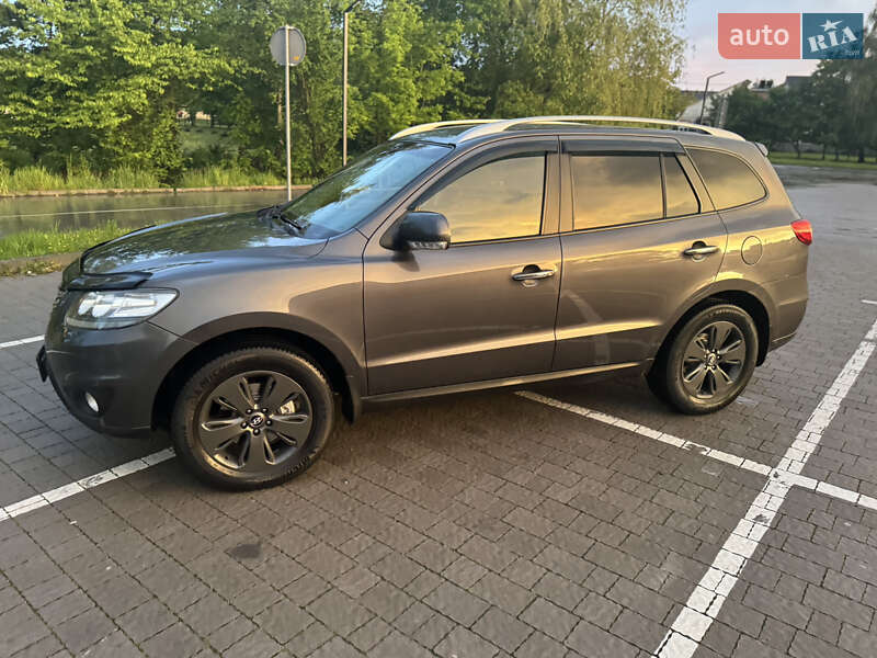 Позашляховик / Кросовер Hyundai Santa FE 2010 в Трускавці