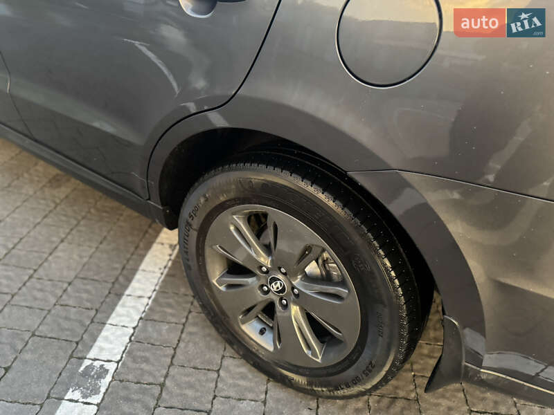 Позашляховик / Кросовер Hyundai Santa FE 2010 в Трускавці