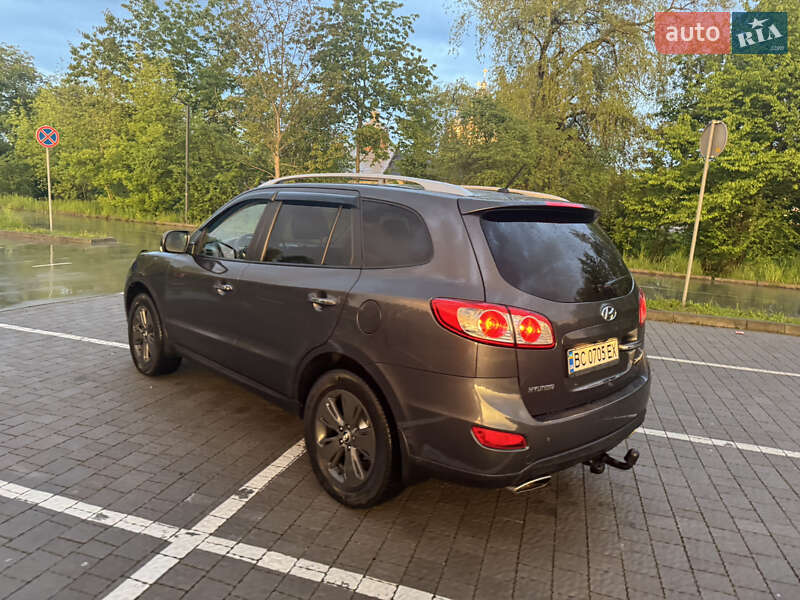Позашляховик / Кросовер Hyundai Santa FE 2010 в Трускавці