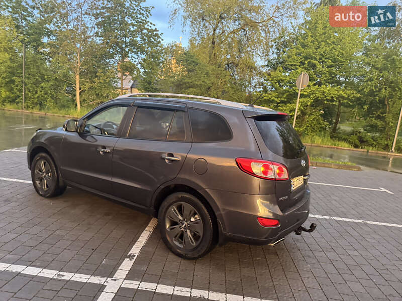 Позашляховик / Кросовер Hyundai Santa FE 2010 в Трускавці