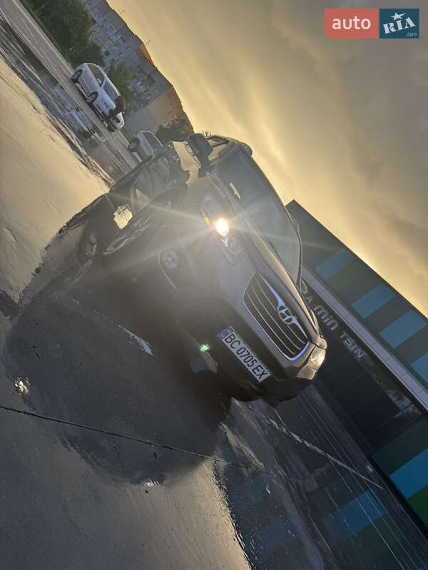 Позашляховик / Кросовер Hyundai Santa FE 2010 в Трускавці