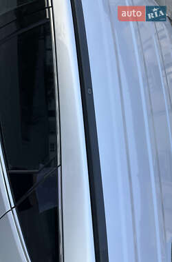 Внедорожник / Кроссовер Hyundai Santa FE 2013 в 