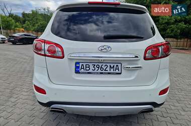 Позашляховик / Кросовер Hyundai Santa FE 2011 в 
