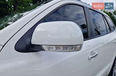 Позашляховик / Кросовер Hyundai Santa FE 2011 в 
