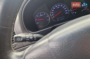 Позашляховик / Кросовер Hyundai Santa FE 2011 в 