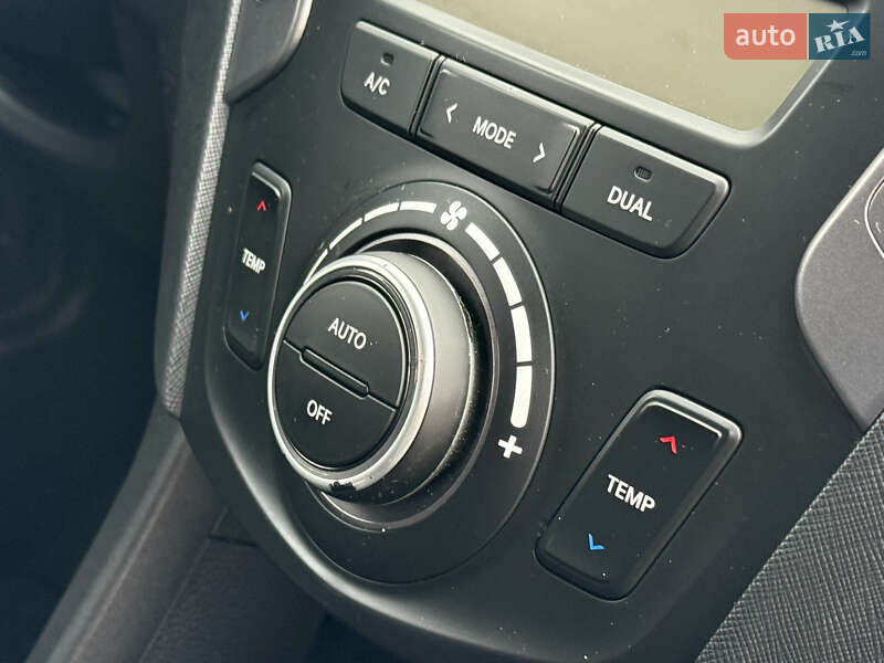 Позашляховик / Кросовер Hyundai Santa FE 2014 в Рівному