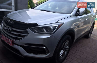 Внедорожник / Кроссовер Hyundai Santa FE 2017 в 