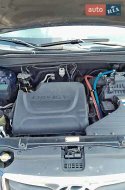 Позашляховик / Кросовер Hyundai Santa FE 2011 в 