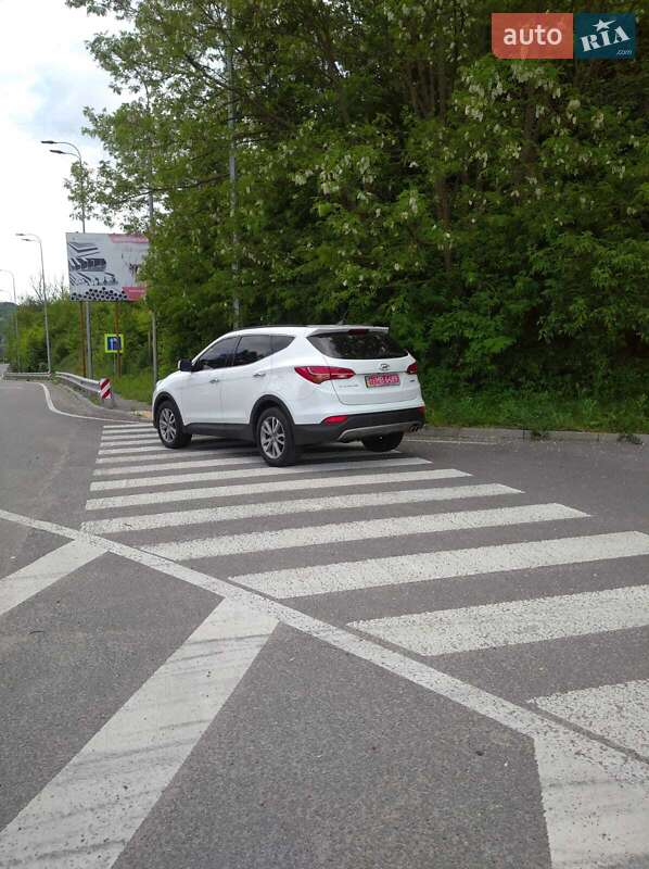 Позашляховик / Кросовер Hyundai Santa FE 2014 в Могилів-Подільському