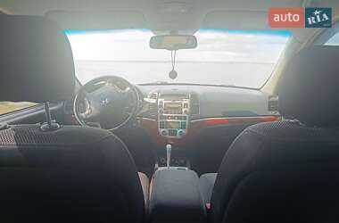 Позашляховик / Кросовер Hyundai Santa FE 2006 в 