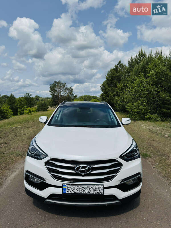 Позашляховик / Кросовер Hyundai Santa FE 2016 в Києві