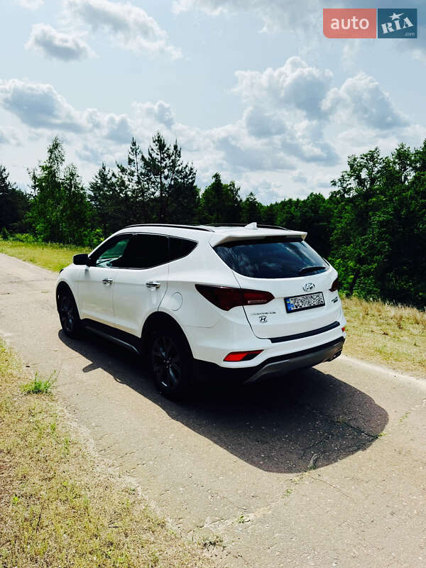 Позашляховик / Кросовер Hyundai Santa FE 2016 в Києві