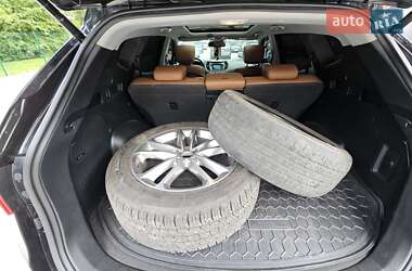 Внедорожник / Кроссовер Hyundai Santa FE 2016 в 