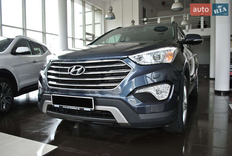 Позашляховик / Кросовер Hyundai Santa FE 2015 в Рівному
