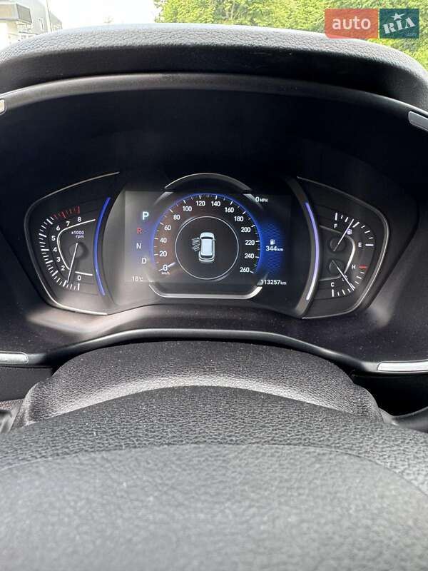Внедорожник / Кроссовер Hyundai Santa FE 2019 в Хмельницком