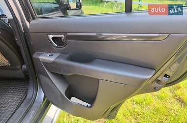 Внедорожник / Кроссовер Hyundai Santa FE 2010 в 