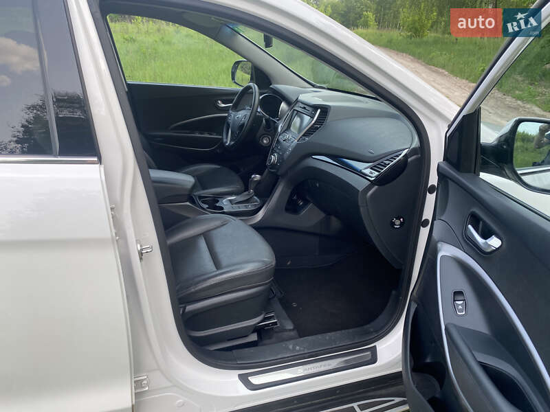 Внедорожник / Кроссовер Hyundai Santa FE 2014 в Ровно