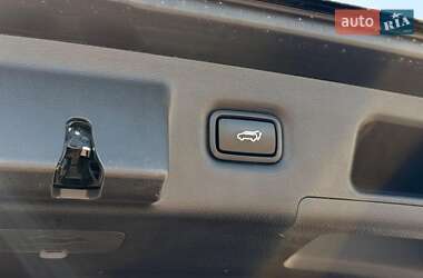 Позашляховик / Кросовер Hyundai Santa FE 2019 в 