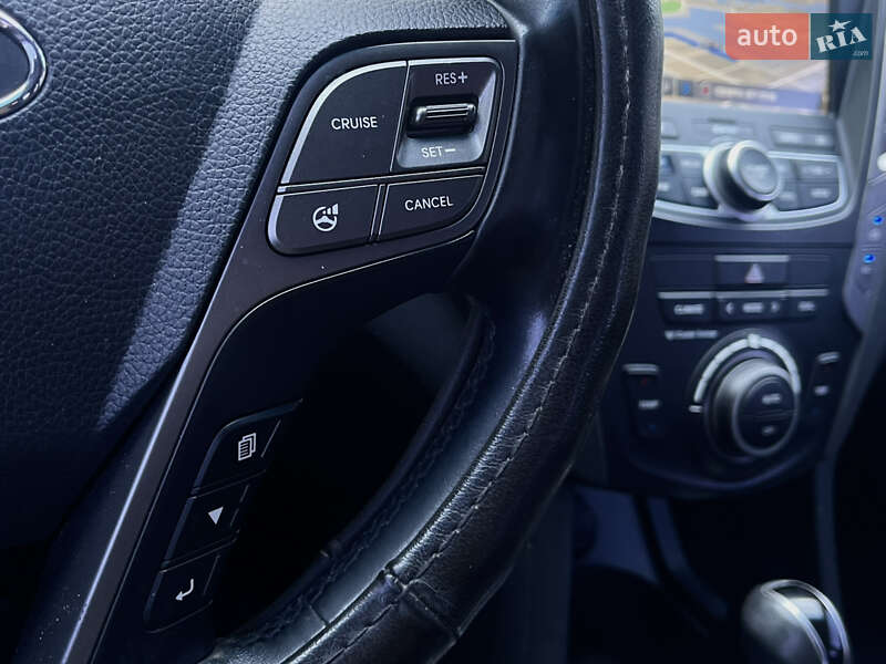 Позашляховик / Кросовер Hyundai Santa FE 2013 в Миколаєві