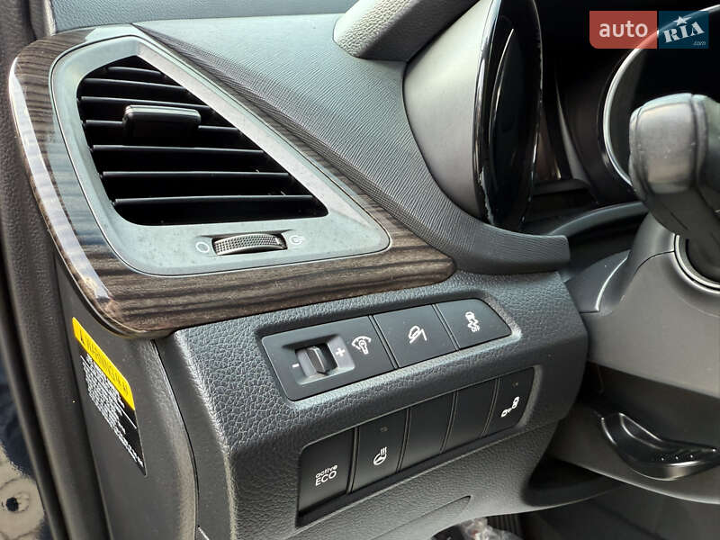 Внедорожник / Кроссовер Hyundai Santa FE 2014 в Львове