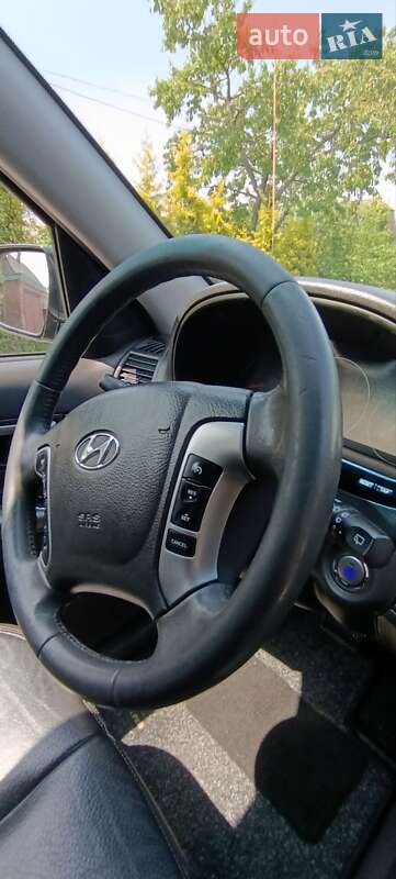 Позашляховик / Кросовер Hyundai Santa FE 2011 в Луцьку