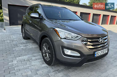 Внедорожник / Кроссовер Hyundai Santa FE 2013 в 